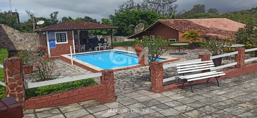 Foto de Casas com 3 quartos em condomínio próximo a BR 232