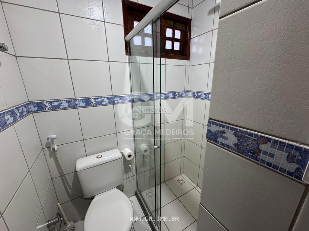 Foto de Chalé espaçoso em condomínio fechado 