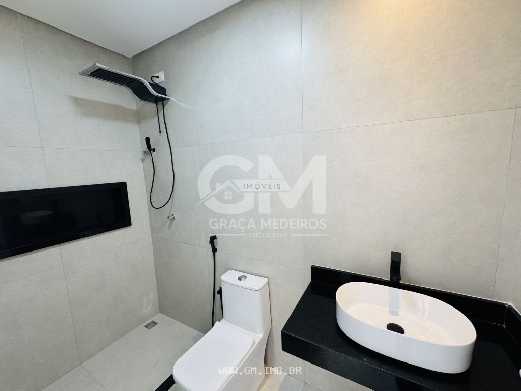 Foto de Casa com 5 suítes, piscina e espaço gourmet