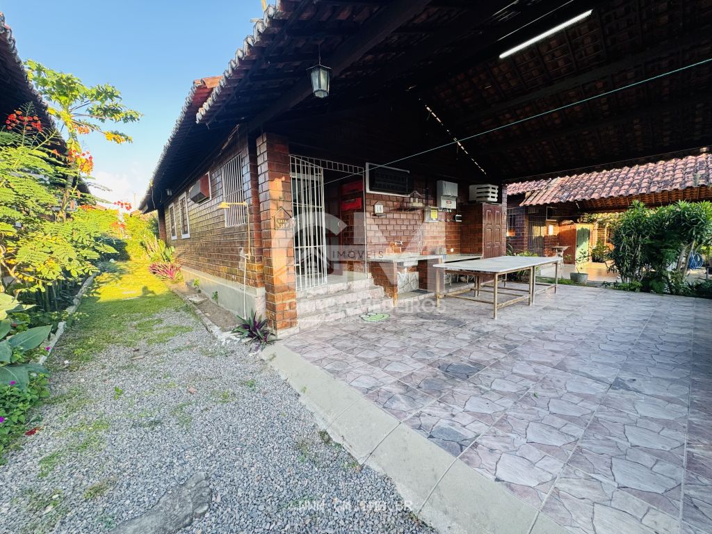 Foto de Casa térrea com 3 quartos em condomínio 