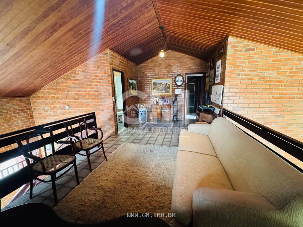 Foto de Casa com 7 quartos em condomínio fechado