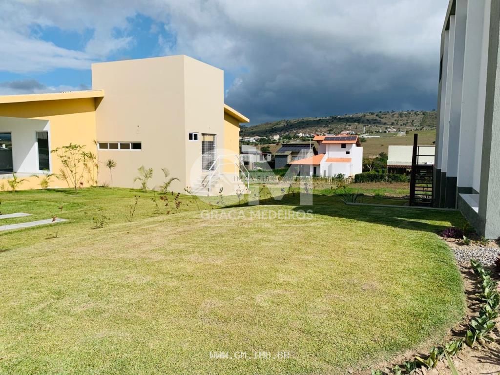 Foto de Casa com 5 quartos, terreno com 1.000 m² 