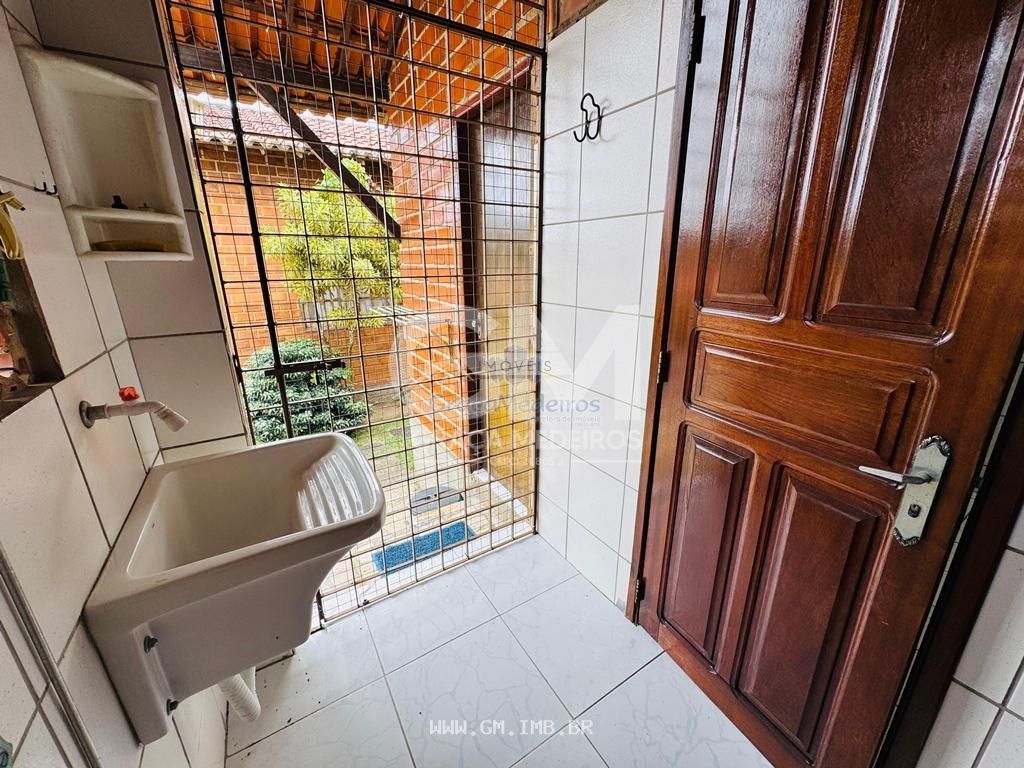 Foto de Casa térrea com 4 quartos em condomínio fechado