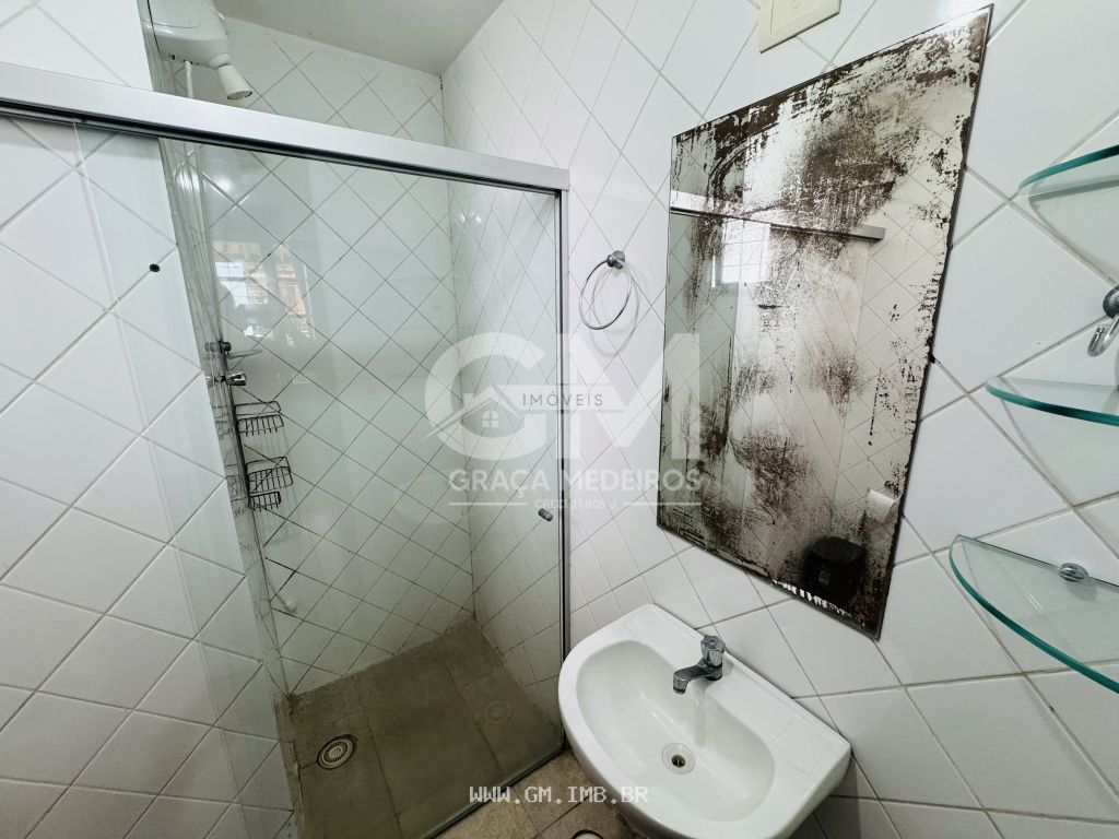 Foto de Casa com 4 quartos sendo 2 suítes 