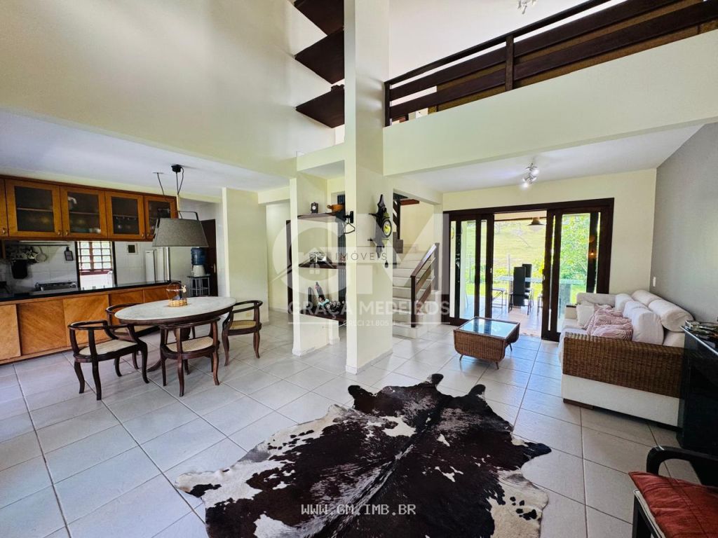 Foto de Casa exclusiva em condomínio com lago ás margens da BR 232