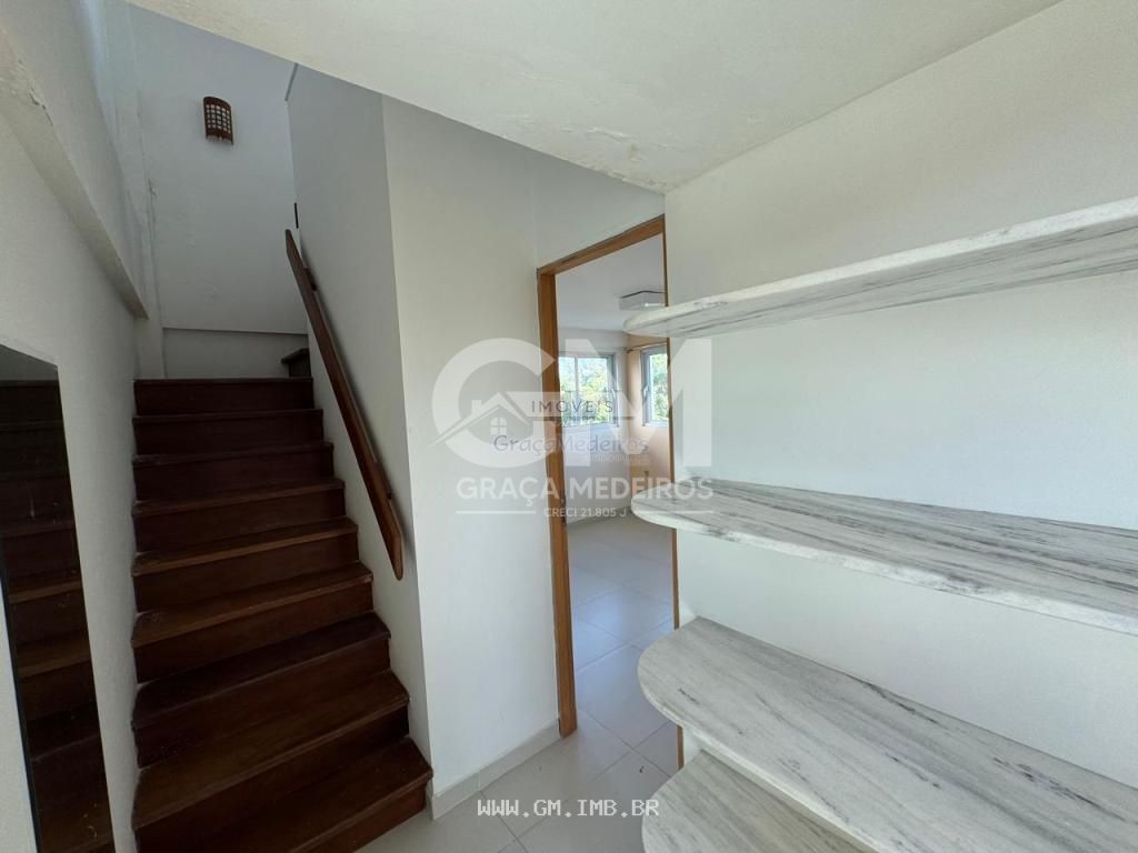 Foto de Casa com 300 metros de área construída em terreno 2.124,59 metros