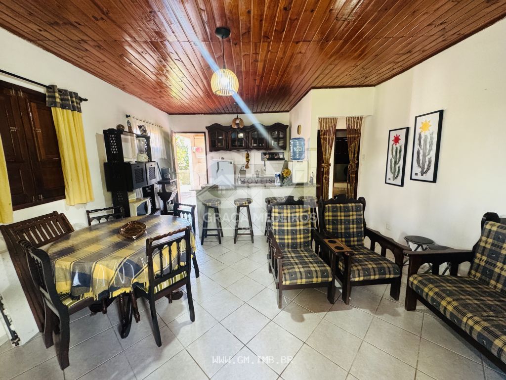 Foto de Casa térrea com 88 m², 3 quartos sendo 1 suíte 