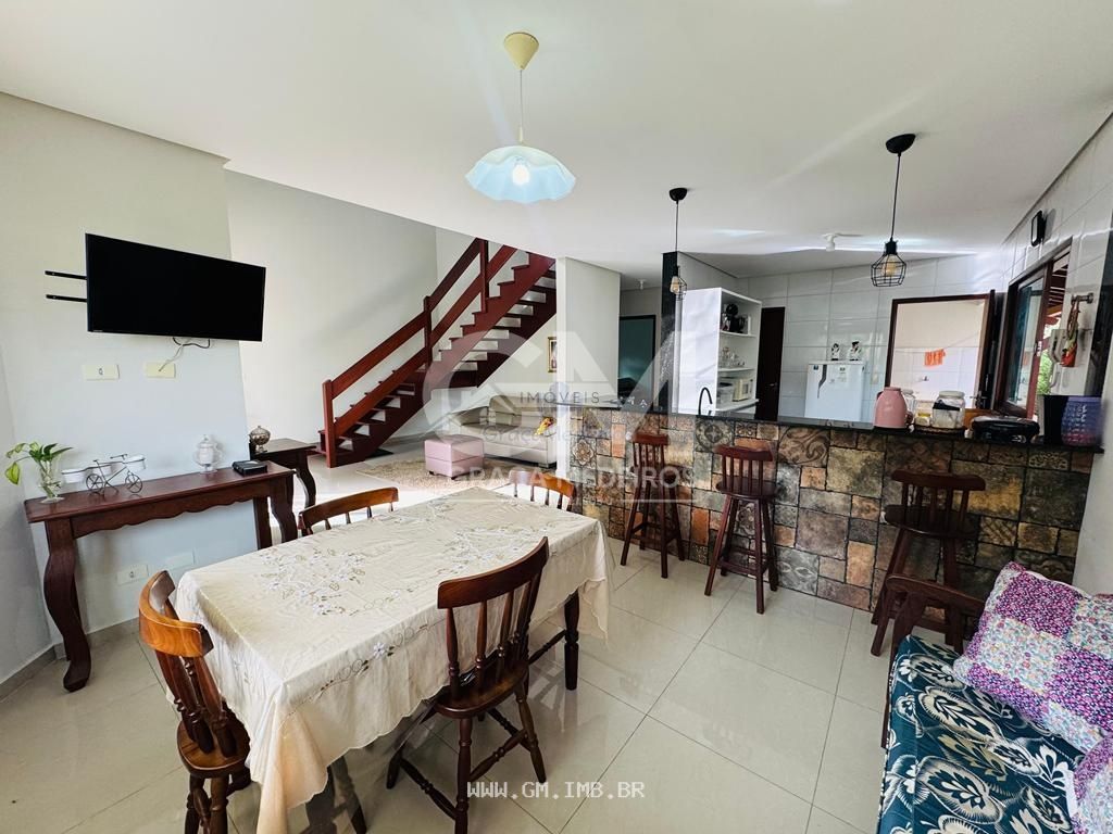 Foto de Casa com 398 metros em condomínio, localizado ás margens da BR 232