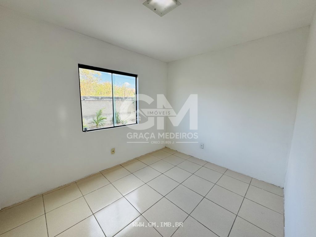 Foto de Casa com 4 quartos sendo 3 suítes, terreno com 360 m² 