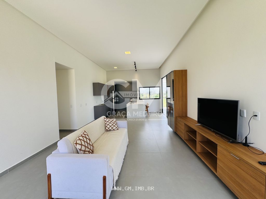 Foto de Casa de alto padrão, 4 suítes, piscina e terraço gourmet 