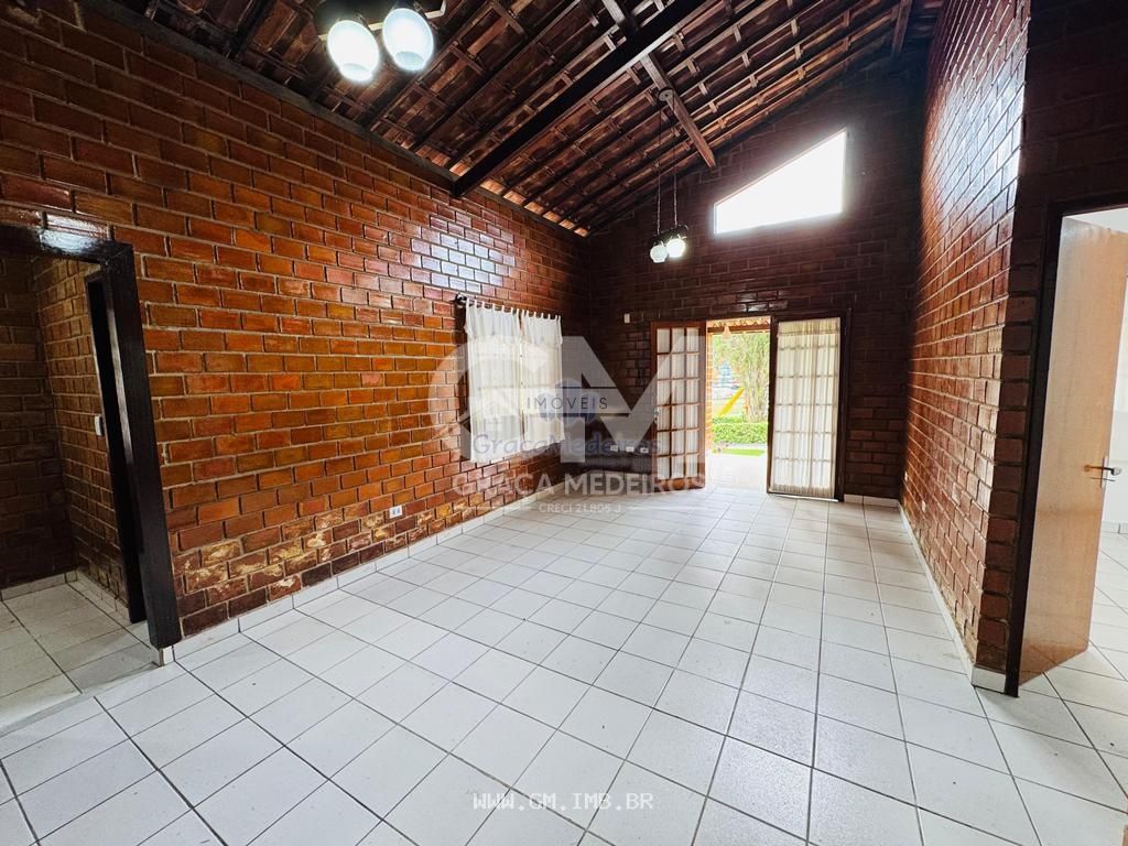 Foto de Casa térrea com 4 quartos em condomínio fechado