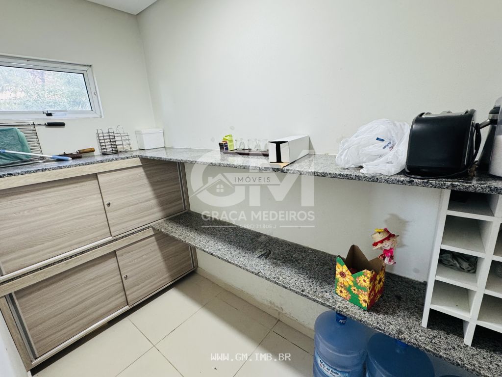 Foto de Casa com 4 suítes, disponível para locação anual