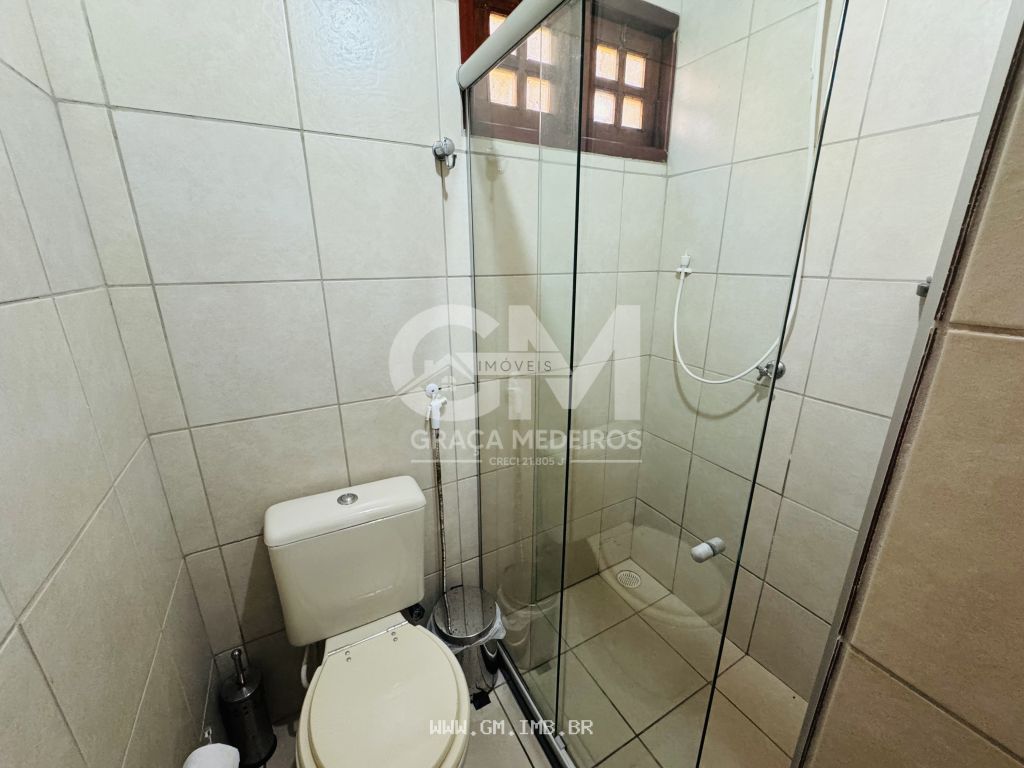 Foto de Chalé com 4 quartos sendo 3 suítes 