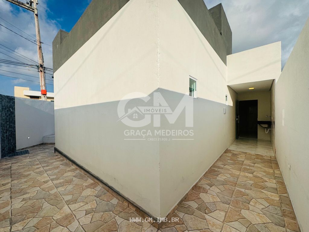 Foto de Casa com 3 quartos, espaço gourmet e piscina  