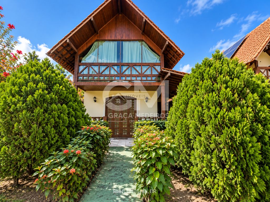 Chalé com 3 quartos e espaço gourmet particular 