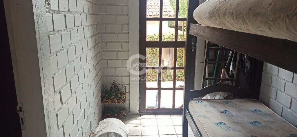 Foto de Casas com 3 quartos em condomínio próximo a BR 232
