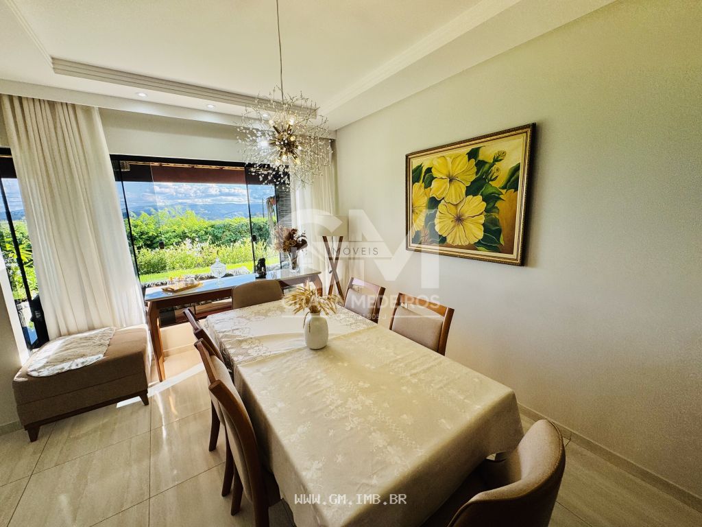 Foto de Casa térrea em condomínio com terraço gourmet