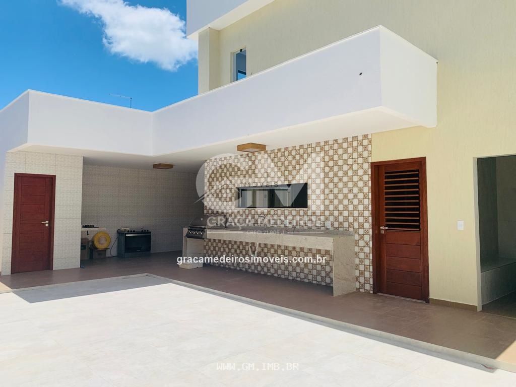 Foto de Casas com 5 quartos em condomínio em Gravatá