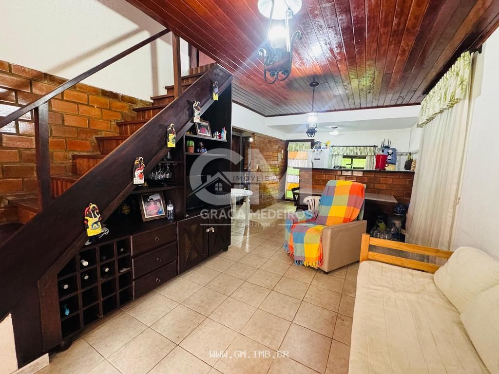Foto de Casa com 3 quartos em condomínio fechado