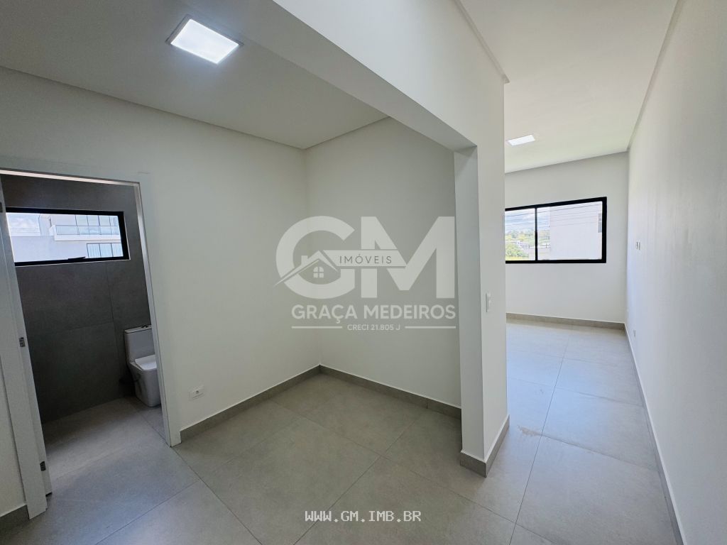 Foto de Casa com 5 suítes, piscina e espaço gourmet