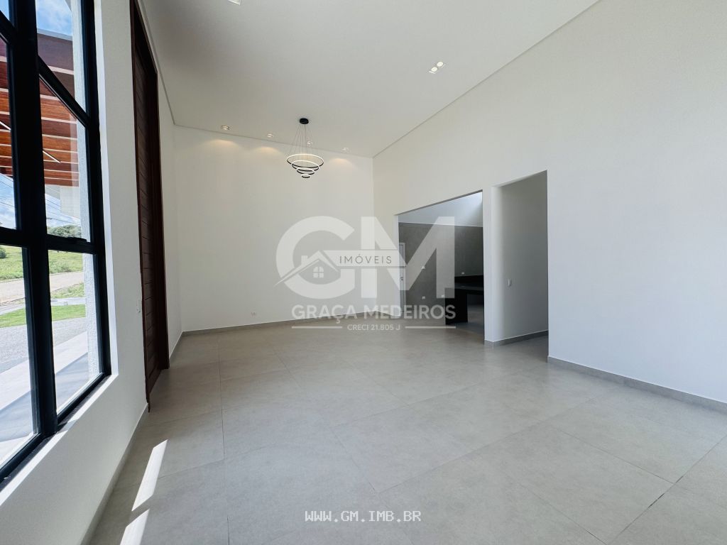 Foto de Casa com 5 suítes, piscina e espaço gourmet
