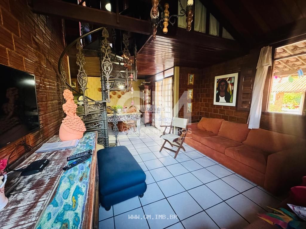 Foto de Casa com 4 quartos em condomínio fechado a 200 metros da pista local
