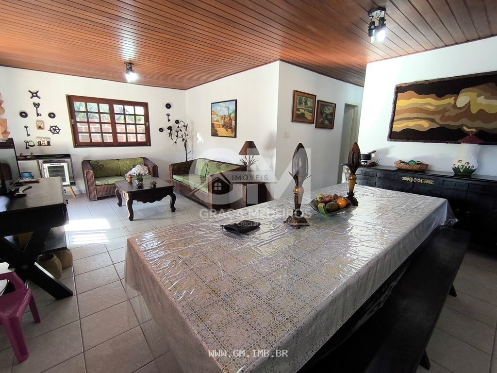 Foto de Casa térrea em condomínio com fácil acesso ao centro da cidade