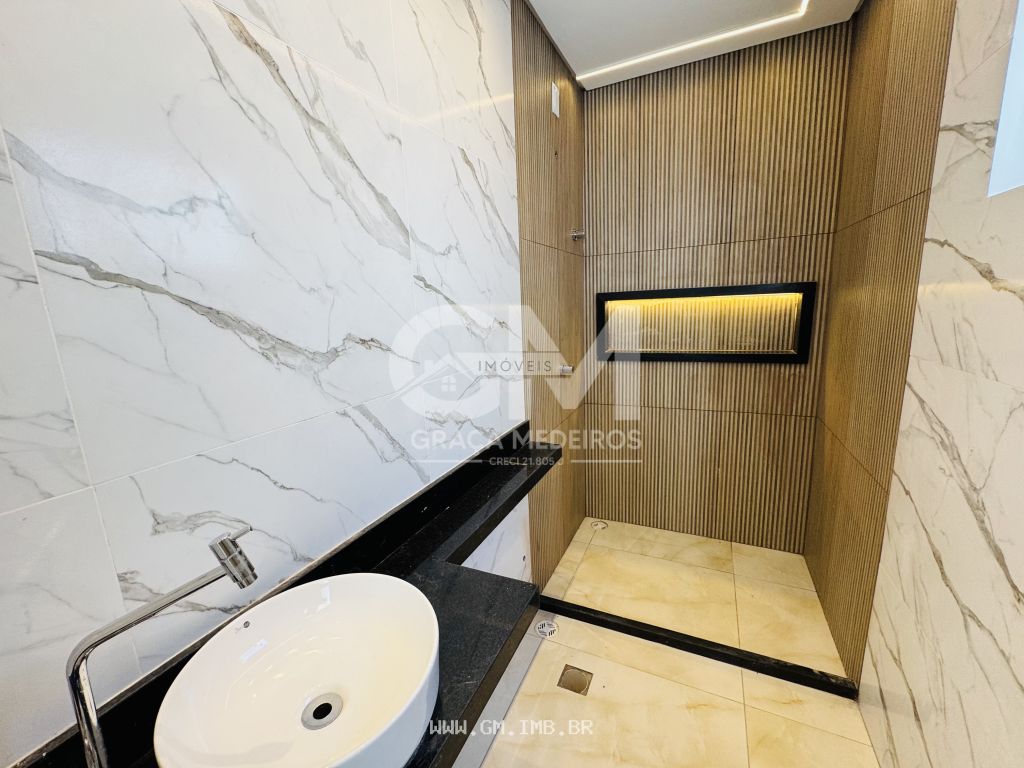 Foto de Casa nova com 135 m², piscina e terraço gourmet 