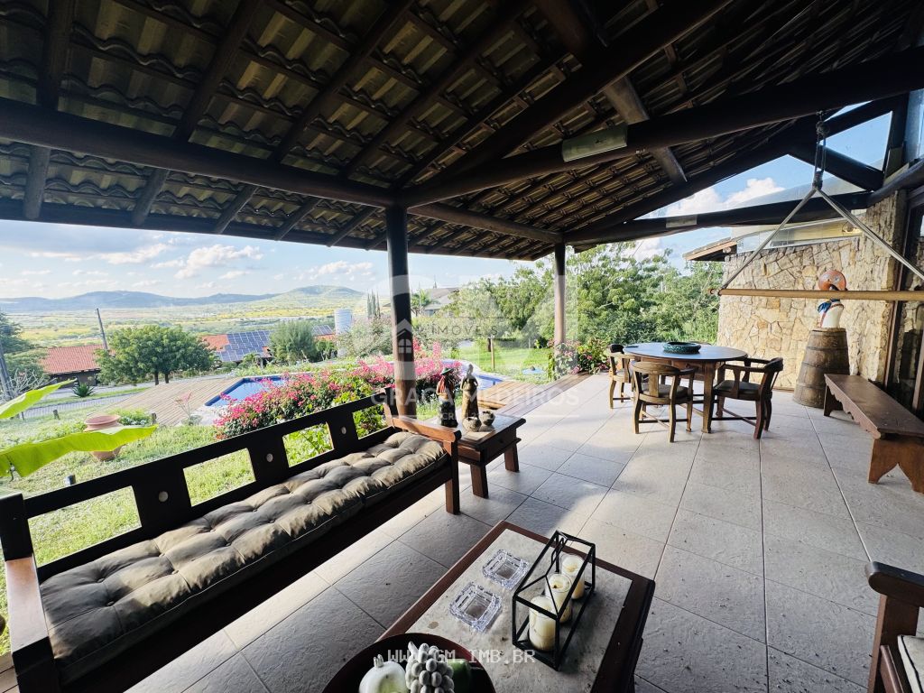Foto de Casa com 4 suítes, piscina particular, terreno com 2.655 m² 