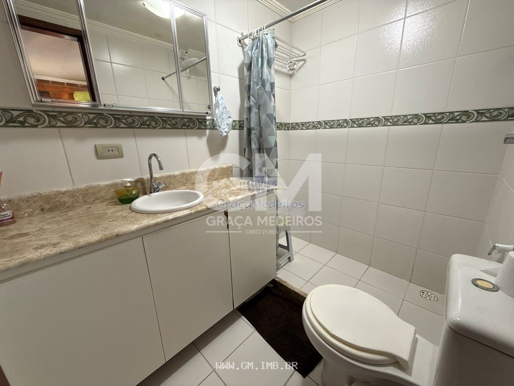 Foto de Casa térrea com 3 quartos em condomínio fechado 