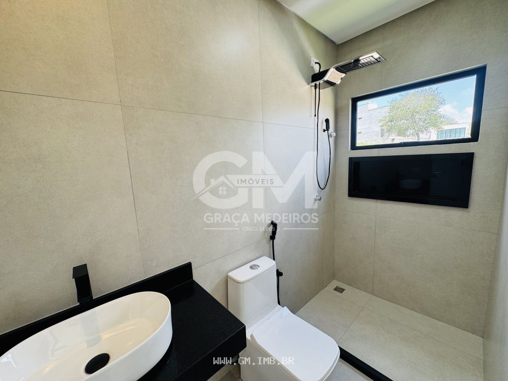 Foto de Casa com 5 suítes, piscina e espaço gourmet