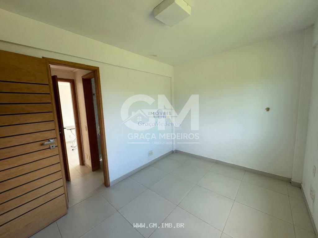 Foto de Casa com 300 metros de área construída em terreno 2.124,59 metros