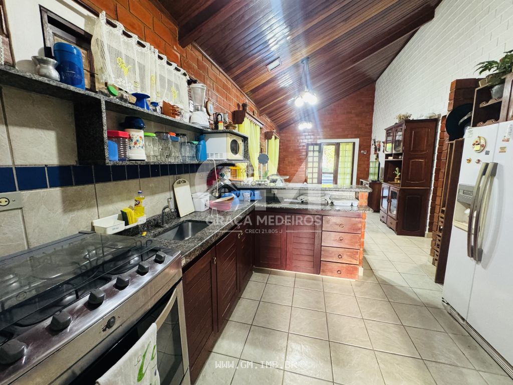 Foto de Casa térrea de esquina e com espaço gourmet privativo 