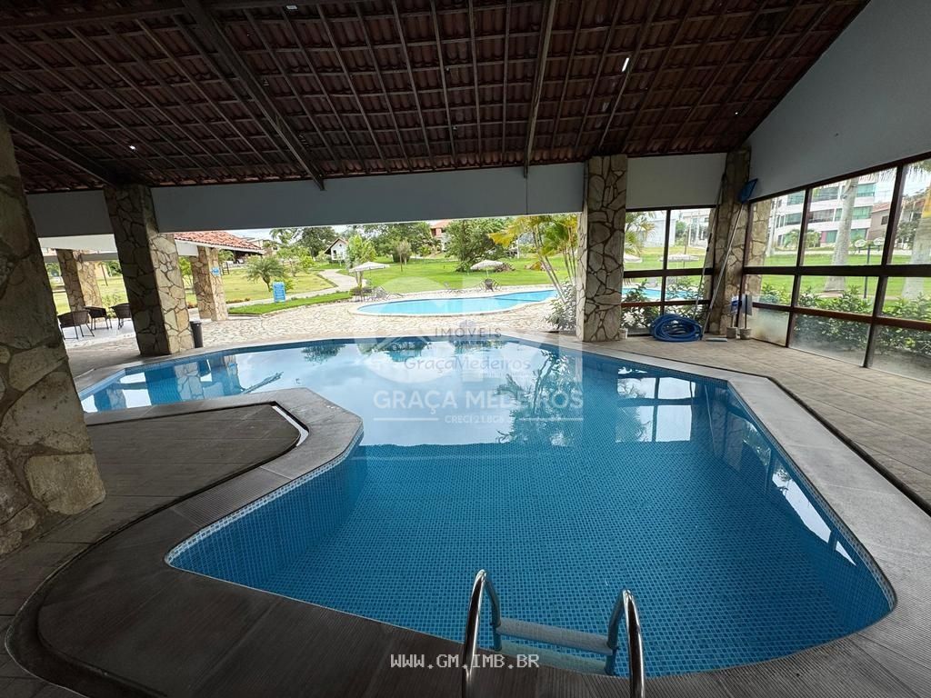 Foto de Casa com 4 quartos em condomínio com piscina aquecida