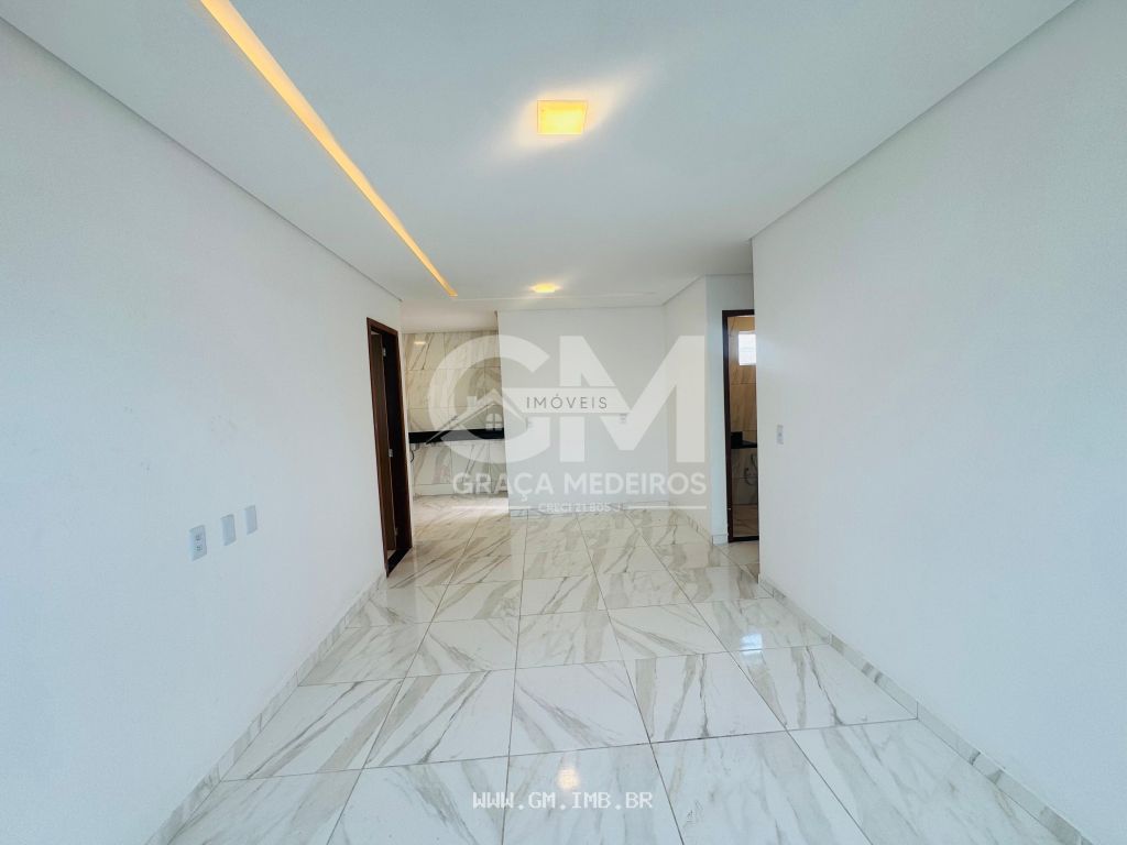 Foto de Casa com 3 quartos, espaço gourmet e piscina  
