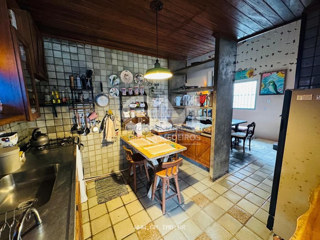 Foto de Casa ampla com 240 metros de área construída