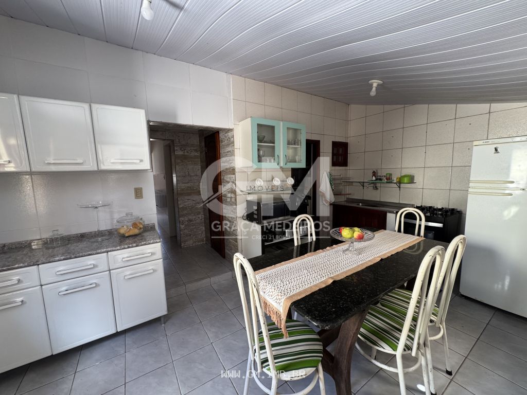 Foto de Casa com 4 quartos, excelente localização próximo ao centro
