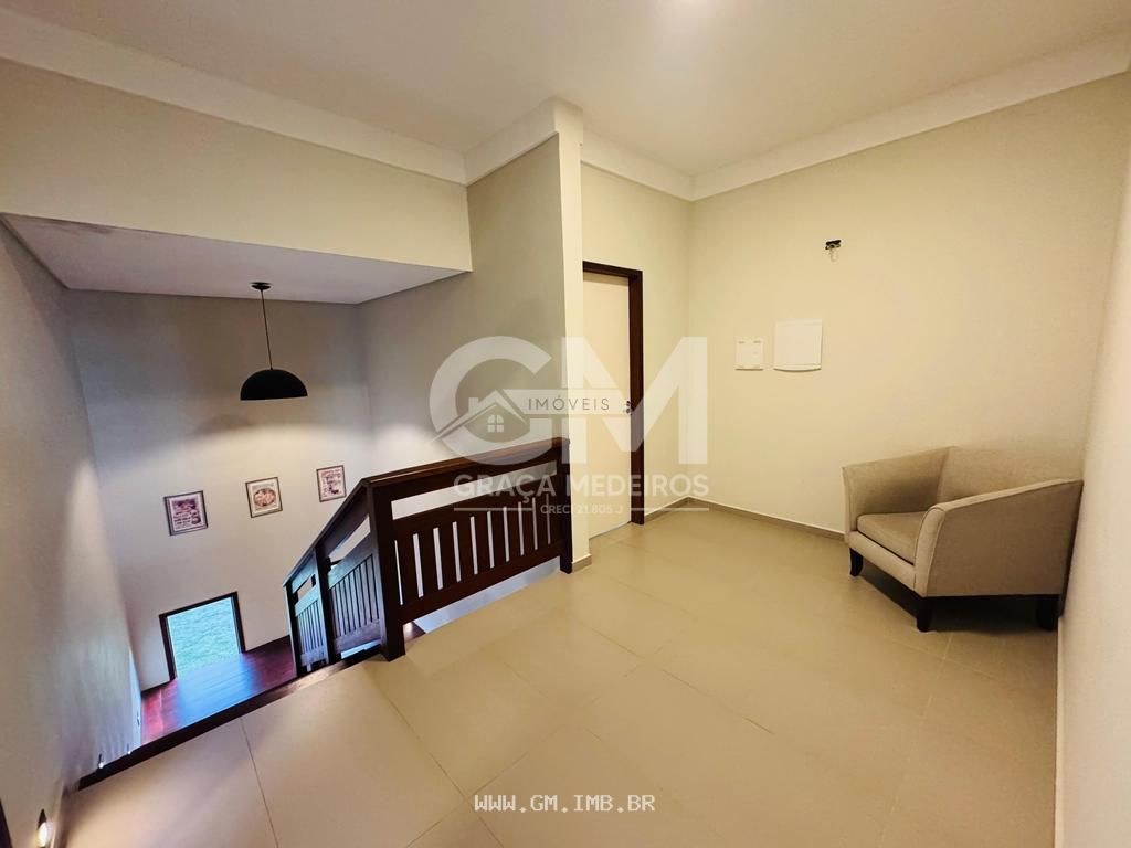 Foto de Casa de alto padrão em condomínio estilo fazenda