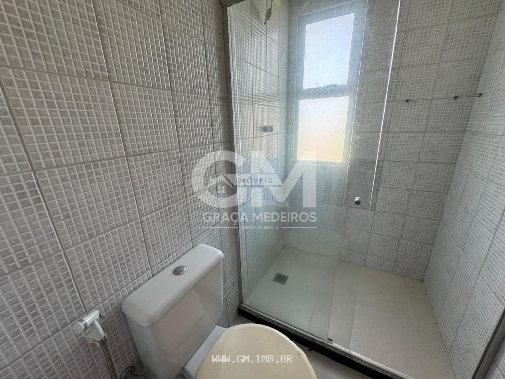 Foto de Casa com 300 metros de área construída em terreno 2.124,59 metros