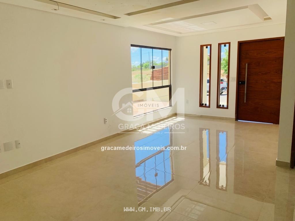 Foto de Casas com 5 quartos em condomínio em Gravatá