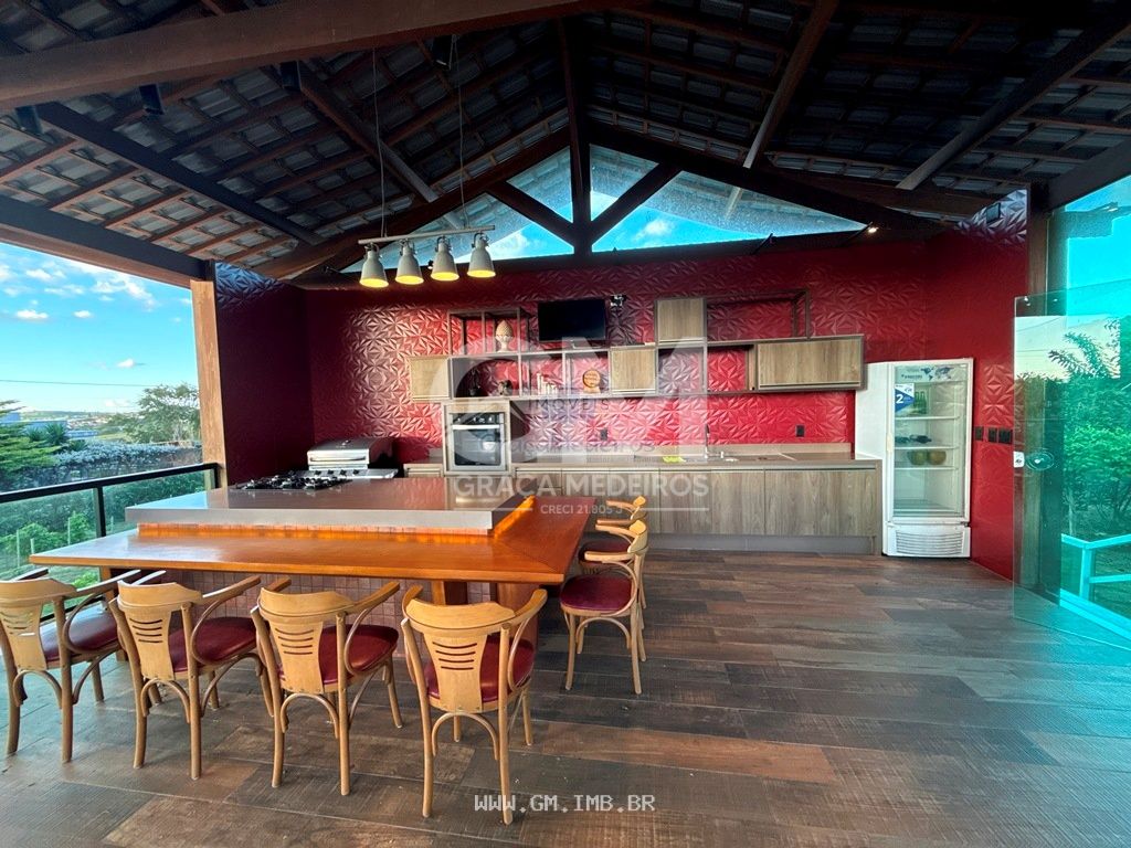Foto de Casa com 500 metros de área construída de alto padrão em condomínio 