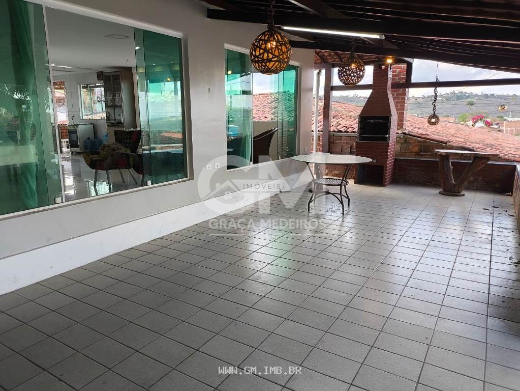 Foto de Casa em condomínio a margens da pista local