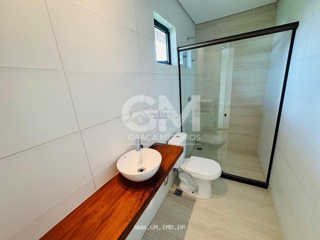 Foto de Casa nova com 4 quartos em condomínio 