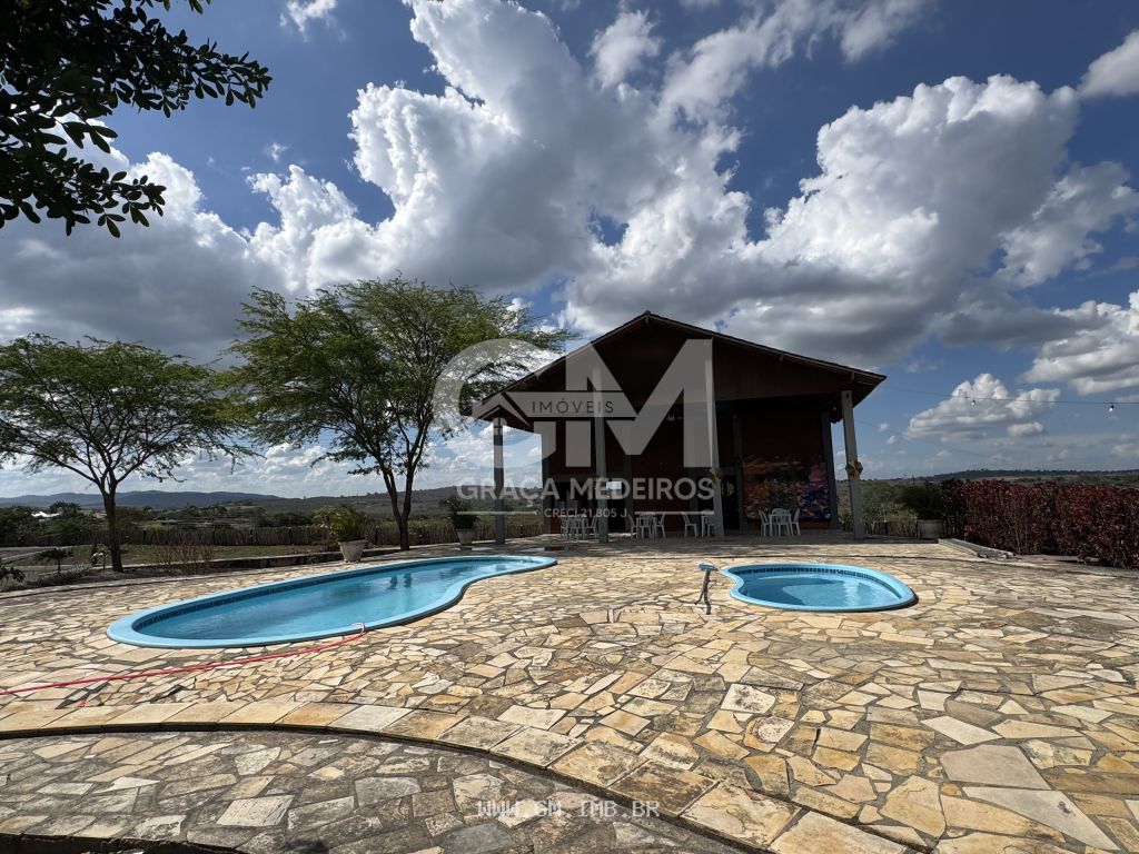 Foto de Casas com 4 quartos e piscina privativa em Santana, Gravatá