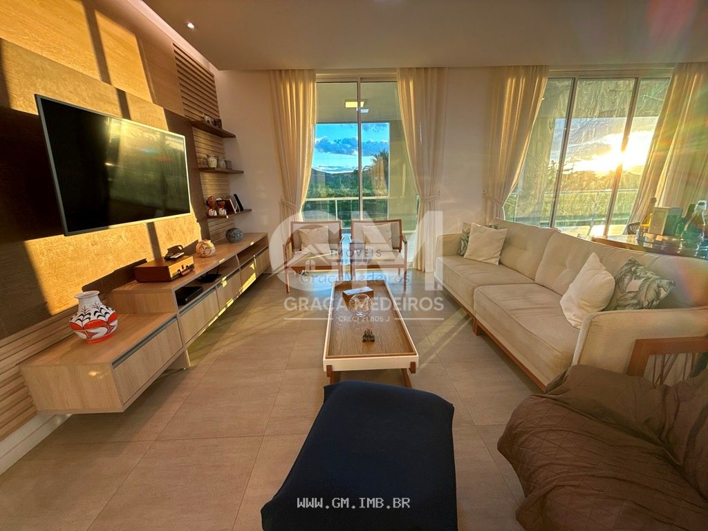 Foto de Casa com 500 metros de área construída de alto padrão em condomínio 