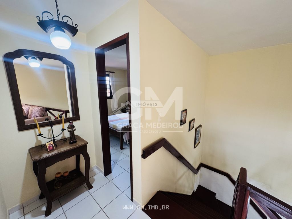 Foto de Casa com 3 quartos + dependência 