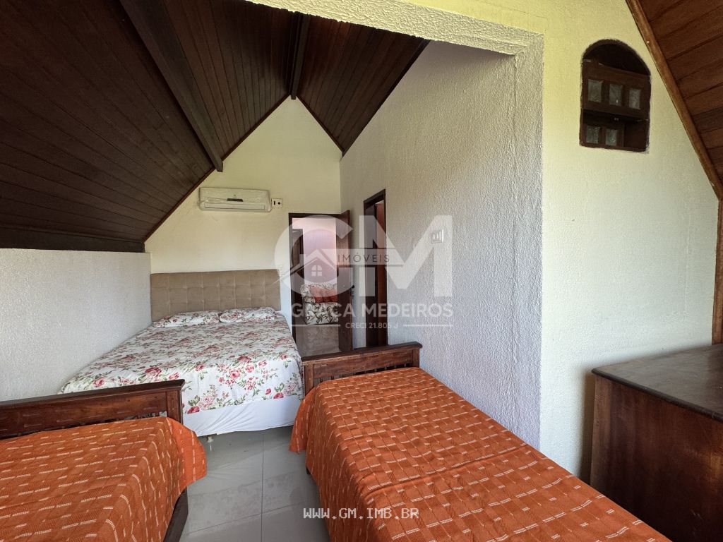 Foto de Chalé com 3 quartos e espaço gourmet particular 
