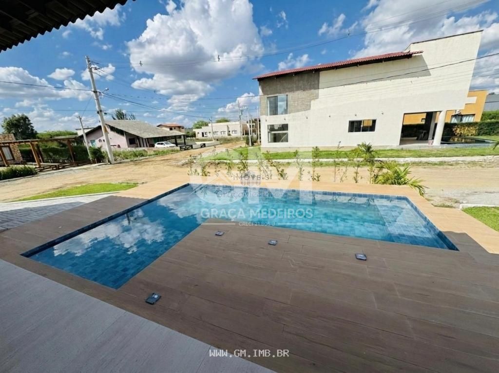 Foto de Casa nova com 4 quartos em condomínio 