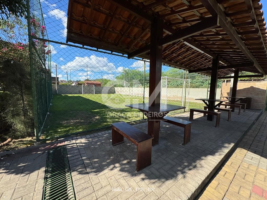 Foto de Chalé espaçoso em condomínio fechado 