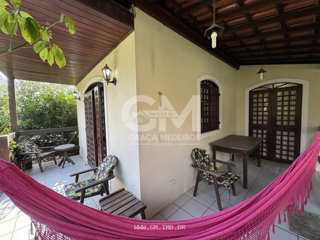 Foto de Chalé com 3 quartos e espaço gourmet particular 